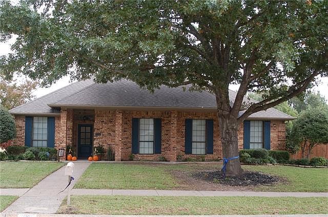1st image of 2005 Pleasant Dr