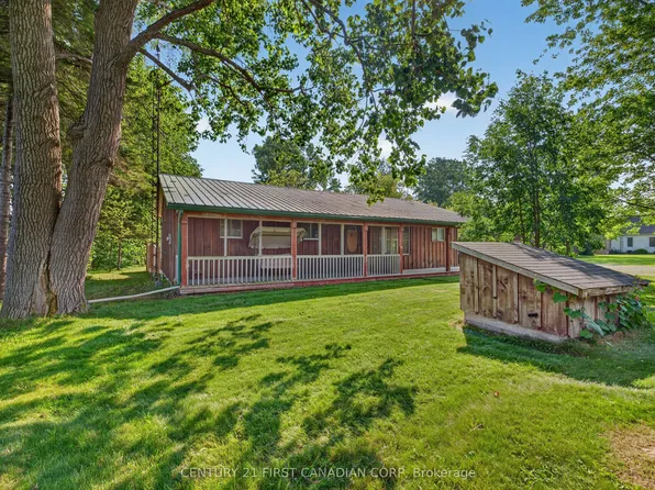 20847 Victoria Rd, Chatham Kent, ON N0P 2C0