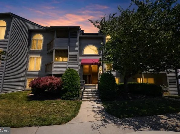 2016 Quay Village Ct APT T2, Annapolis, MD 21403