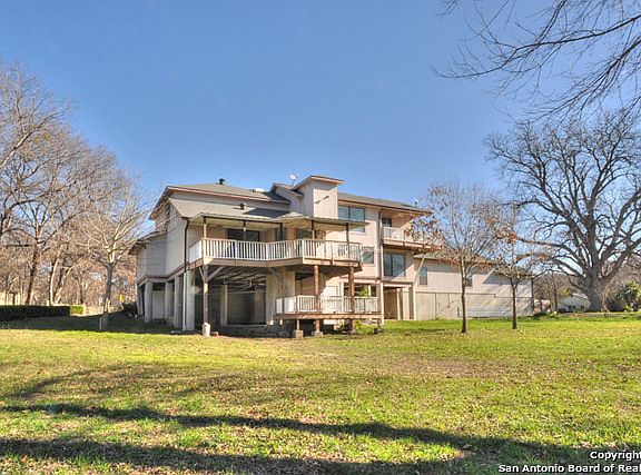 2nd image of 407 Fair Ln