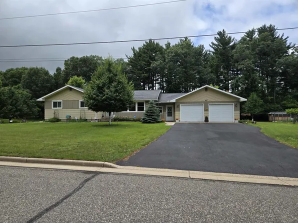 407 Quincy St, Friendship, WI 53934
