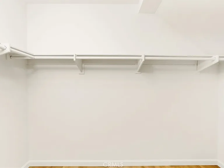 24 Clay — Photo 18