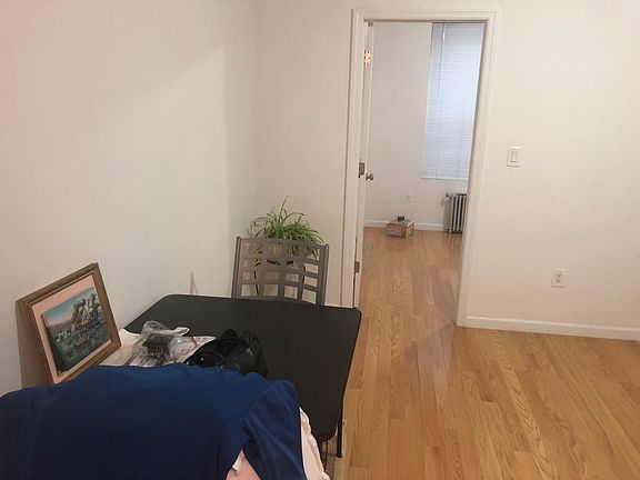 5th image of 3112 36th Ave APT 1