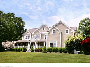 860 W River St, Milford, CT 06461