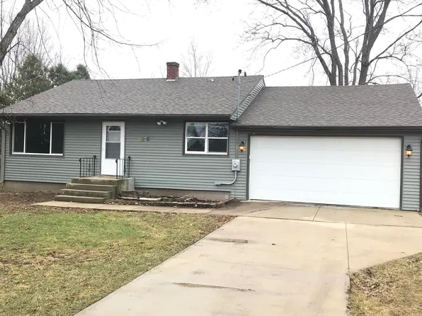 6876 Tipple Rd, Rockford, IL 61102