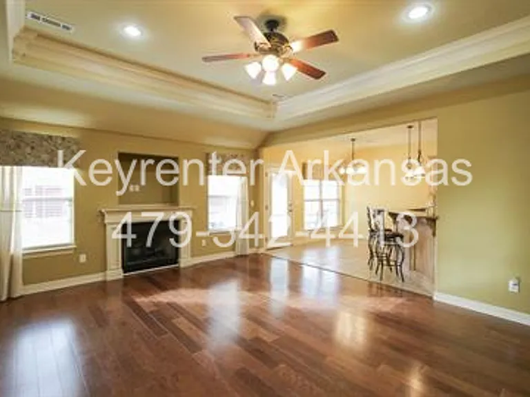 3200 Calm Ridge Rd — Photo 2