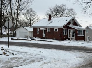 194 E Baird Ave, Barberton, OH 44203