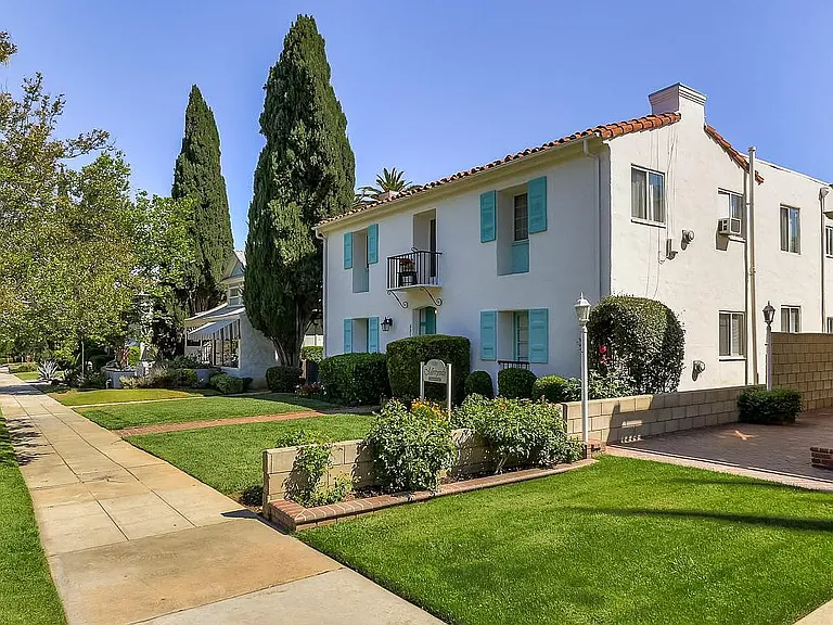 331 Cajon St #I — Photo 1
