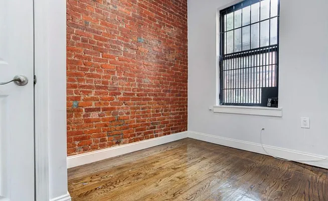 Rented by Keller Williams NYC | media 20