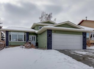 88 N Bermondsey Way NW, Calgary, AB T3K 1V4