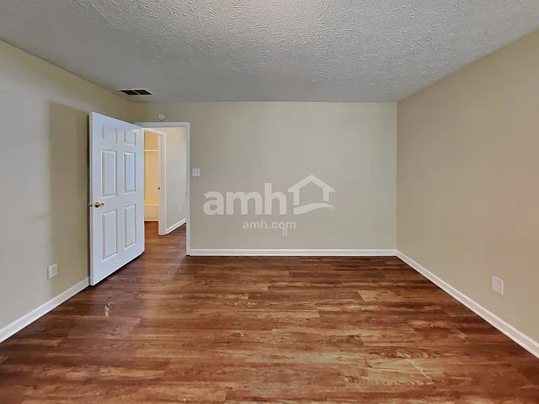 8420 Brook Pointe Ct — Photo 11
