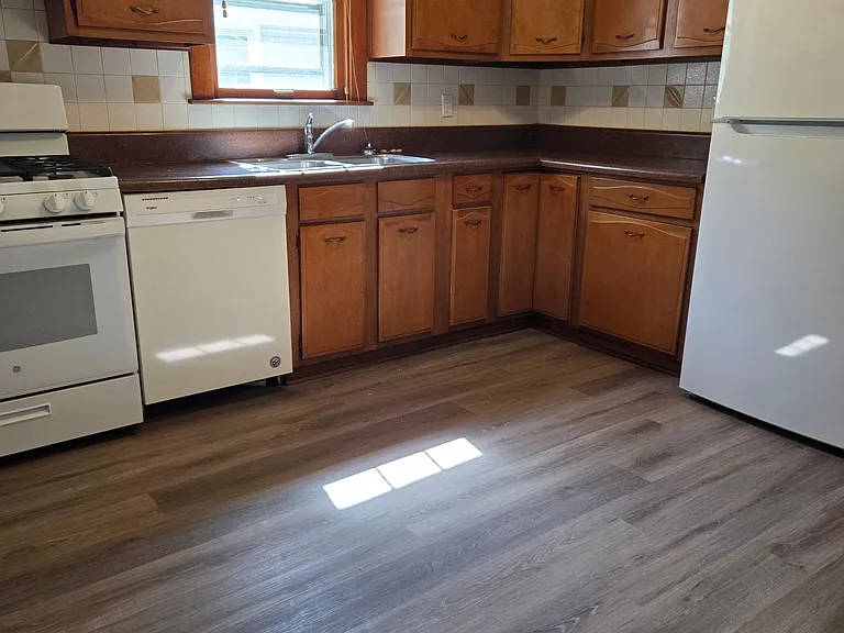 1604 8th Ave #1 — Photo 5