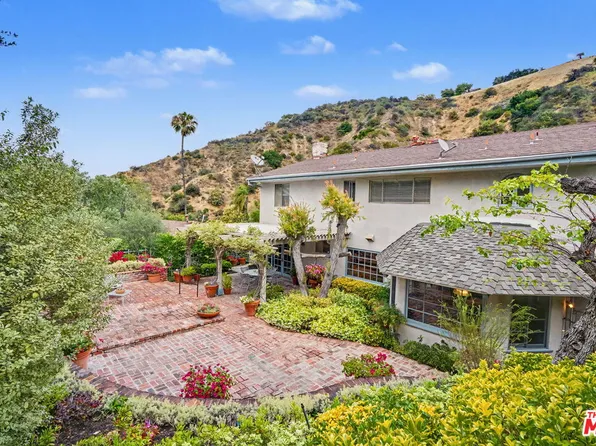 3563 Stone Canyon Ave, Sherman Oaks, CA 91403