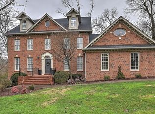 4805 Preston Park Dr, Kingsport, TN 37664