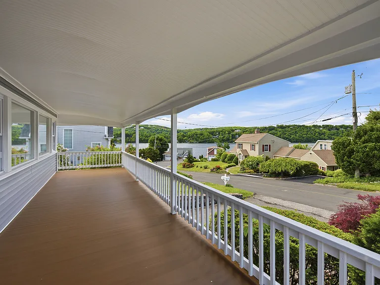 5 Lilac Ln — Photo 5