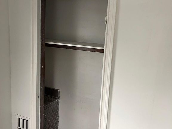 2nd image of 329 Wyoming St #329