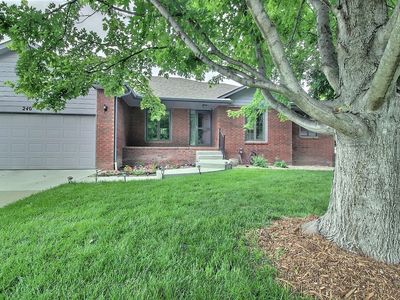240 N Prescott Cir, Wichita, KS, 67212