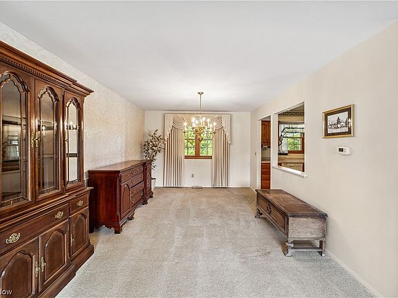 5th image of 18674 Stafford Dr