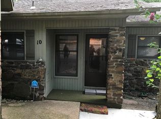 10 Victoria Ln, Bella Vista, AR 72715