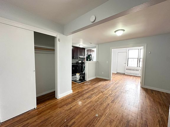 2nd image of 450 Rockaway Pkwy APT 7G