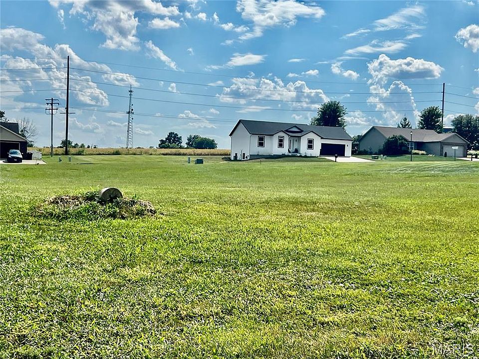 2nd image of 506 Cliff View Pl