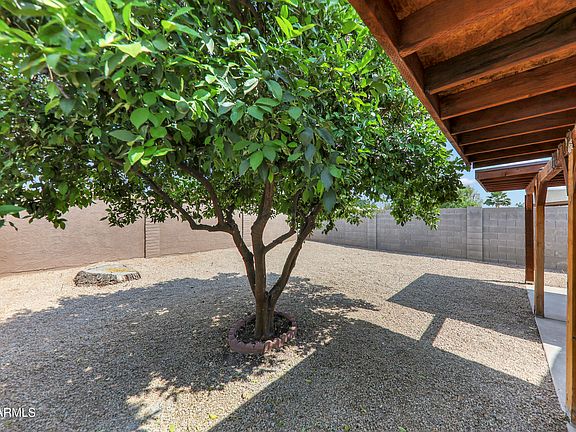 4th image of 18823 N 33RD Drive
