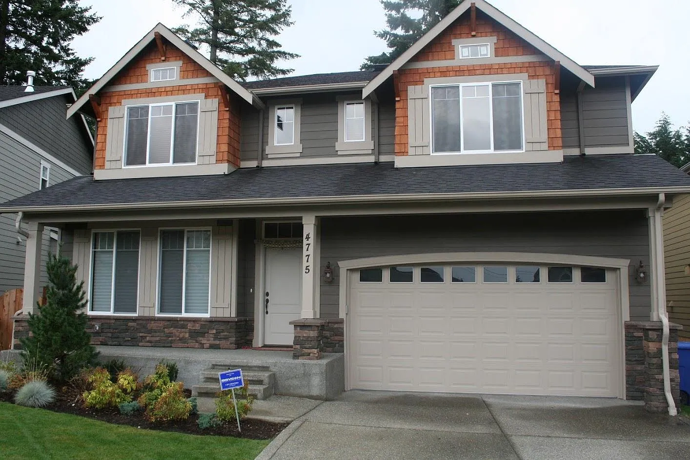 4 bed, 2.5 bath, 2710 sqft, $4,500 — Photo 1