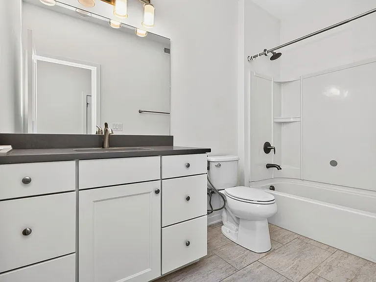 244 E Center St — Photo 21