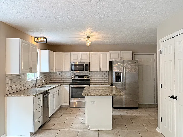 19 Hightower Ct — Photo 6