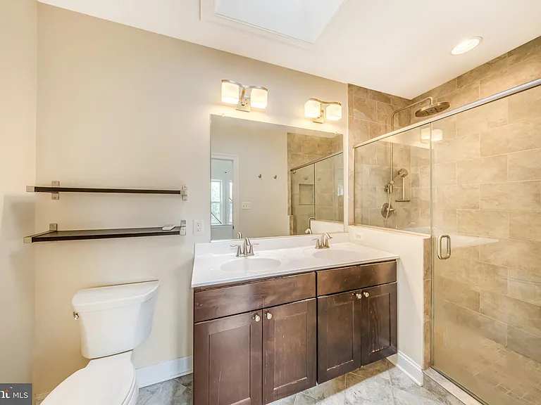 1505 Spring Pl NW — Photo 18
