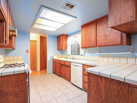 5th image of 7968 Elder Ave