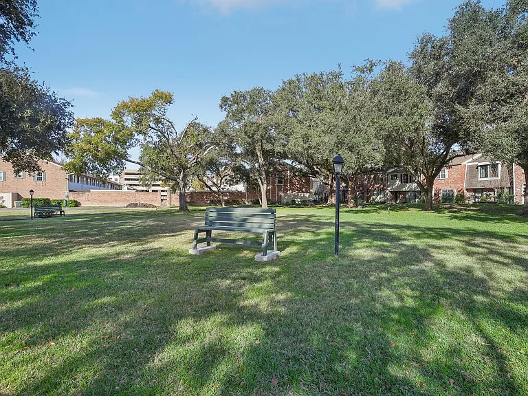 6355 Del Monte Dr #64 — Photo 24
