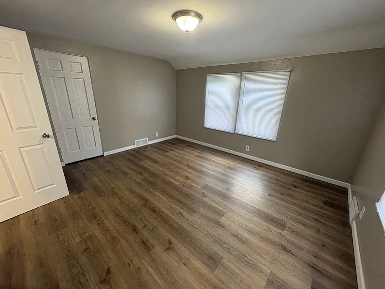 1404 N Broadway St #A — Photo 5