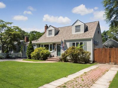 3 Richwood Pl, Huntington Station, NY, 11746