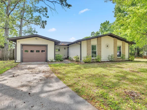 89 Sterling Road, Jacksonville, NC 28546