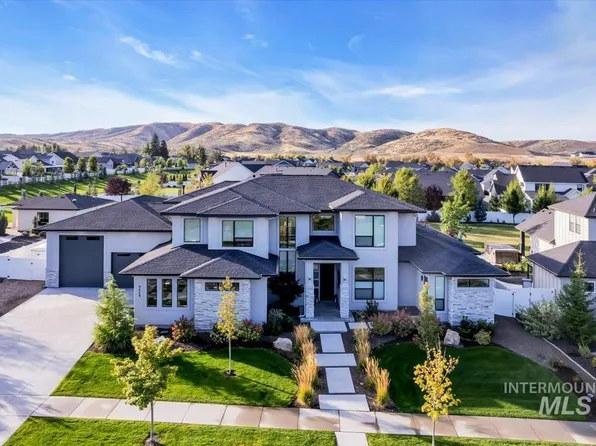 8649 Mirror Pond Dr, Boise, ID 83714