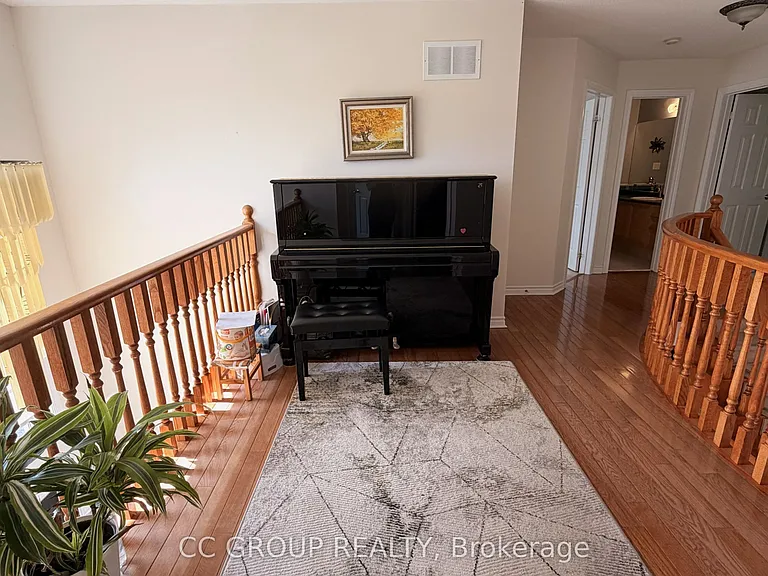 91 Whitburn St — Photo 22