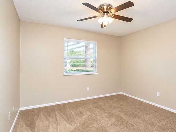 5th image of 420 Connell Rd #7A