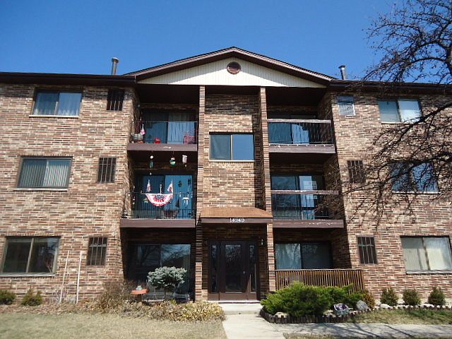 1st image of 14949 S Lakeview Dr #204