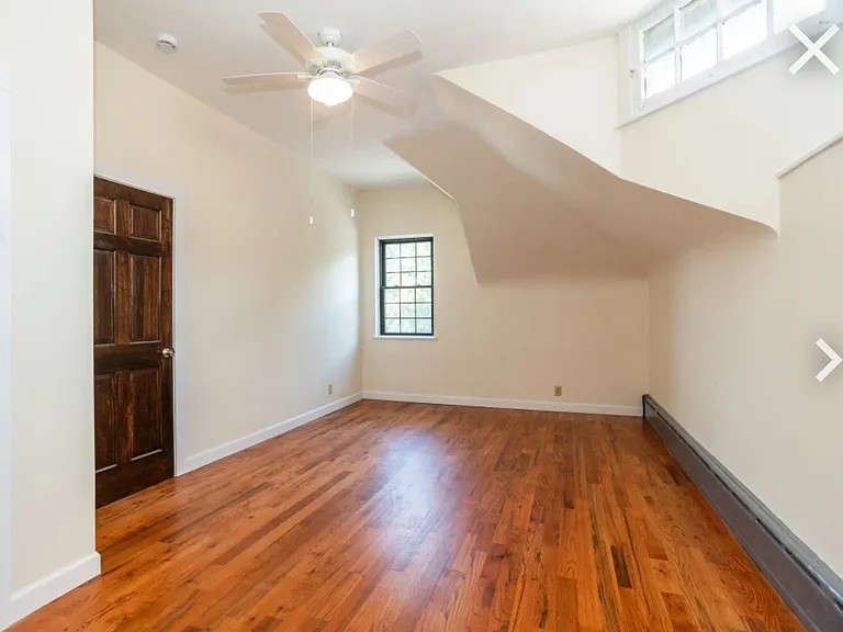 933 E 48th St #2 — Photo 5