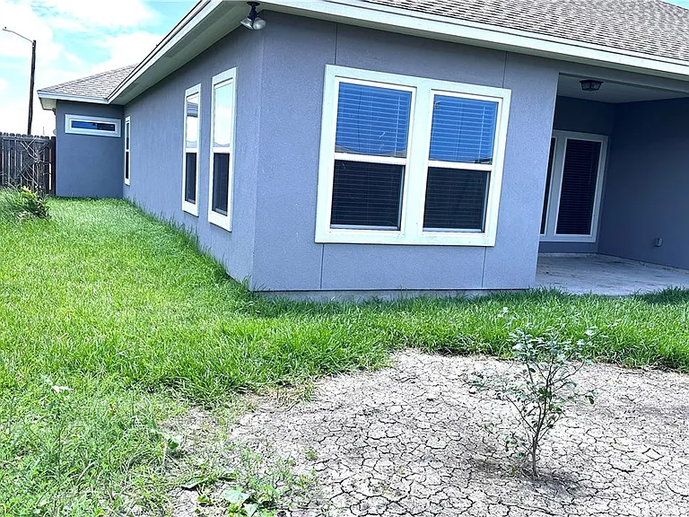 3734 Berkeley Dr — Photo 23
