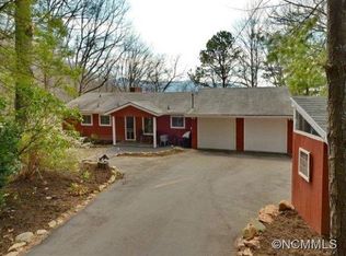 766 Mountain Cove Rd, Black Mountain, NC 28711