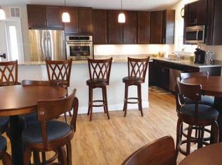 4 Antwerp Dr APT 8, Castleton On Hudson, NY 12033