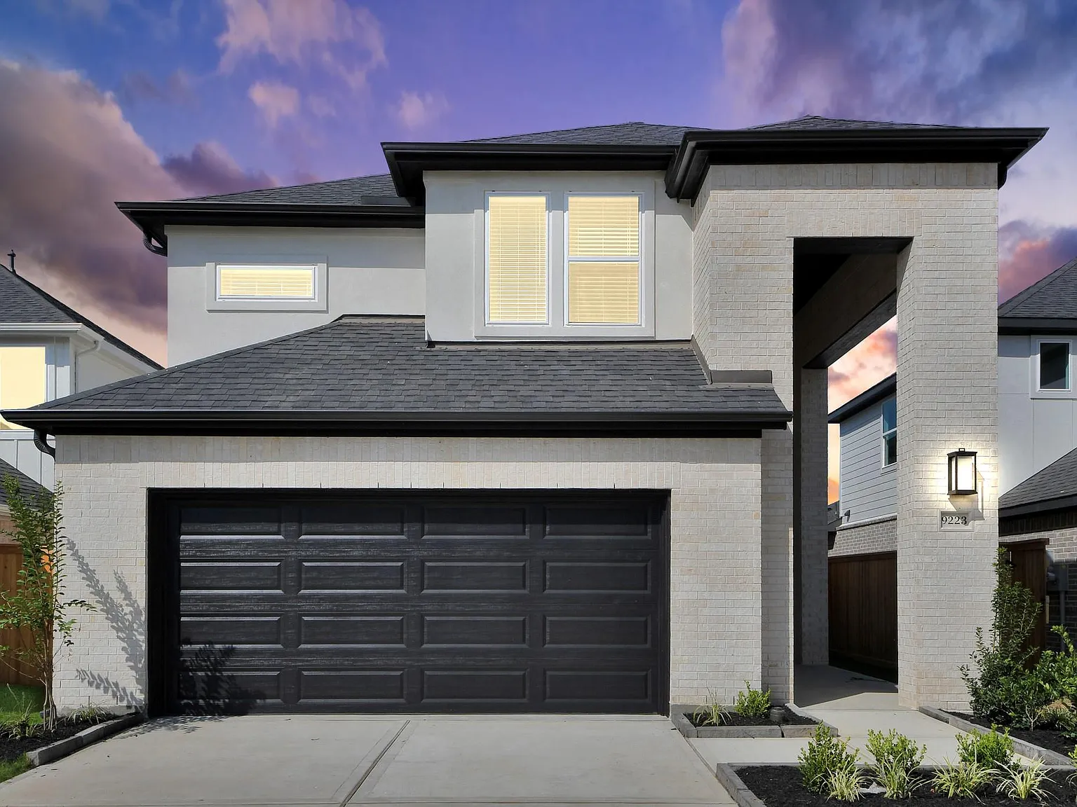 4 bed, 3.0 bath, 2405 sqft, $3,300 — Photo 2