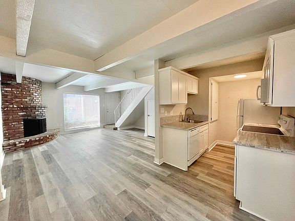 4th image of 2326 V St APT 4