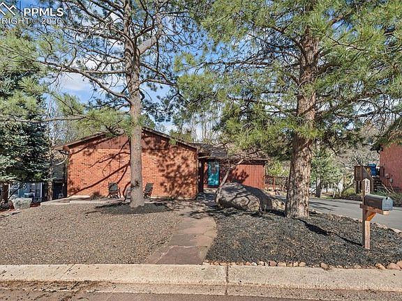 4th image of 15 Stover Ln