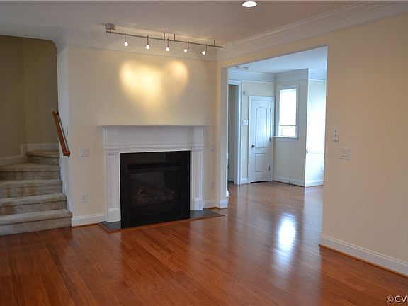 3rd image of 729 S Laurel St #729