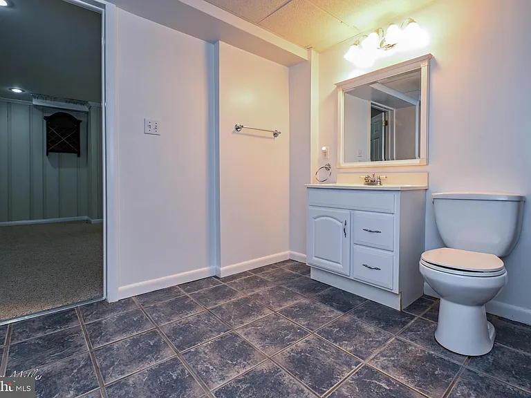 127 Stanmore Rd — Photo 31