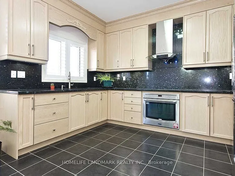 386 Wilfred Murison Ave — Photo 11