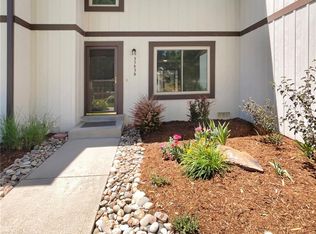 3583 S Kittredge St APT B, Aurora, CO 80013